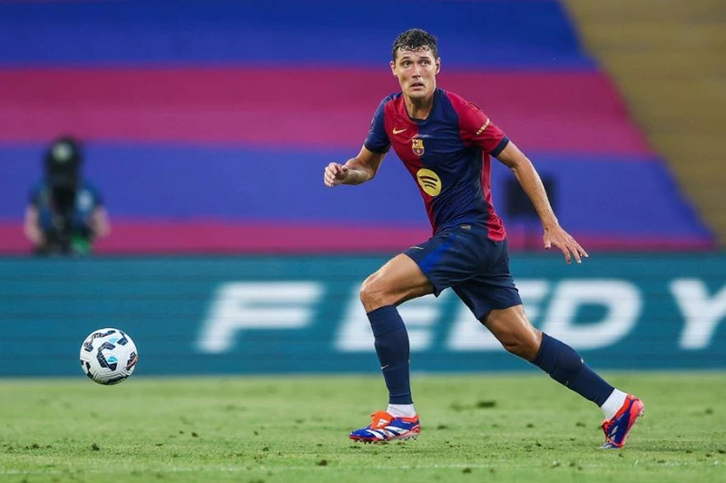 برشلونة يفتح الأبواب لكريستنسن نحو الانتقال إلى الدوري السعودي: تقارير حصرية